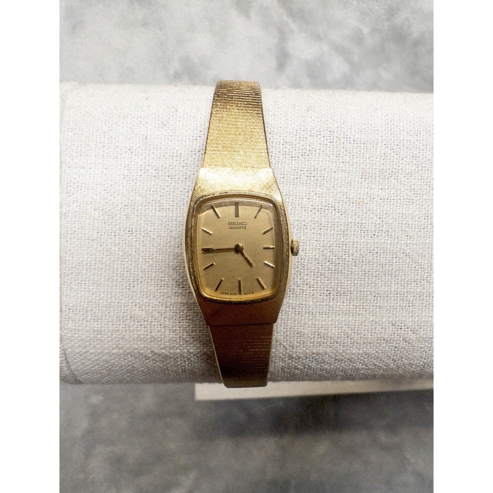 Vintage Seiko 2C20 Gold Dial Gold Tone Rectangle Women's Watch New Battery